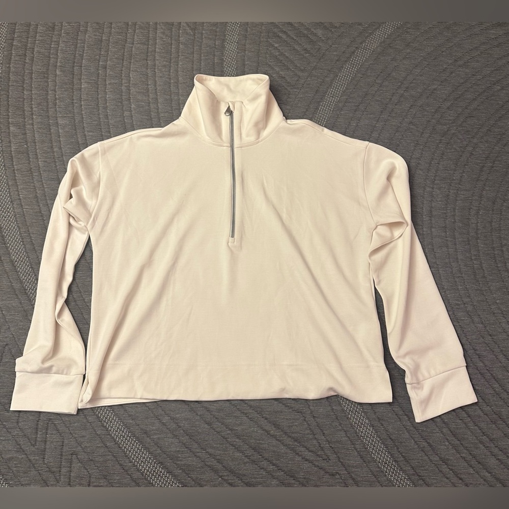 NWOT Athleta LIGHT Cream 1/4 Zip